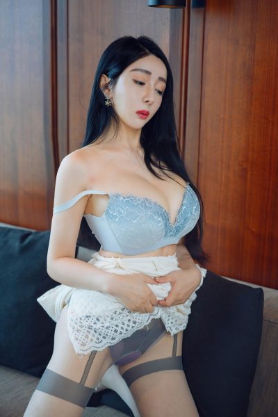 Emily - Image 4